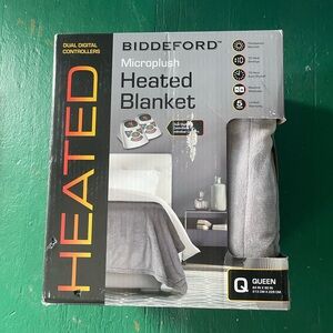 Microplush Heated Blanket - Gray